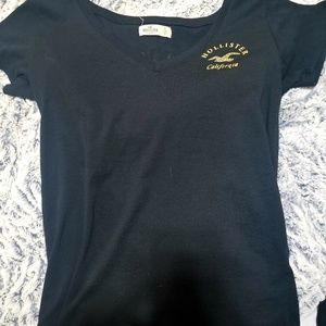 Hollister Women's Black Graphic T-Shirt Size S